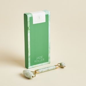 Sherrie Matthews Acupuncture Jade Stone Roller